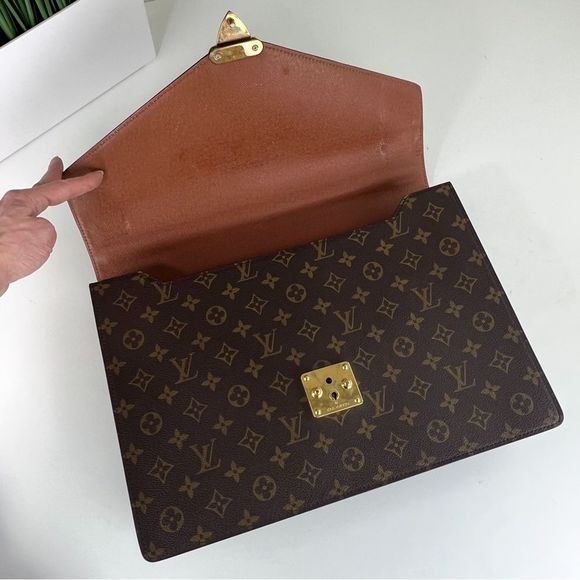 Authentic LOUIS VUITTON Monogram Briefcase   - Picture 13 of 16